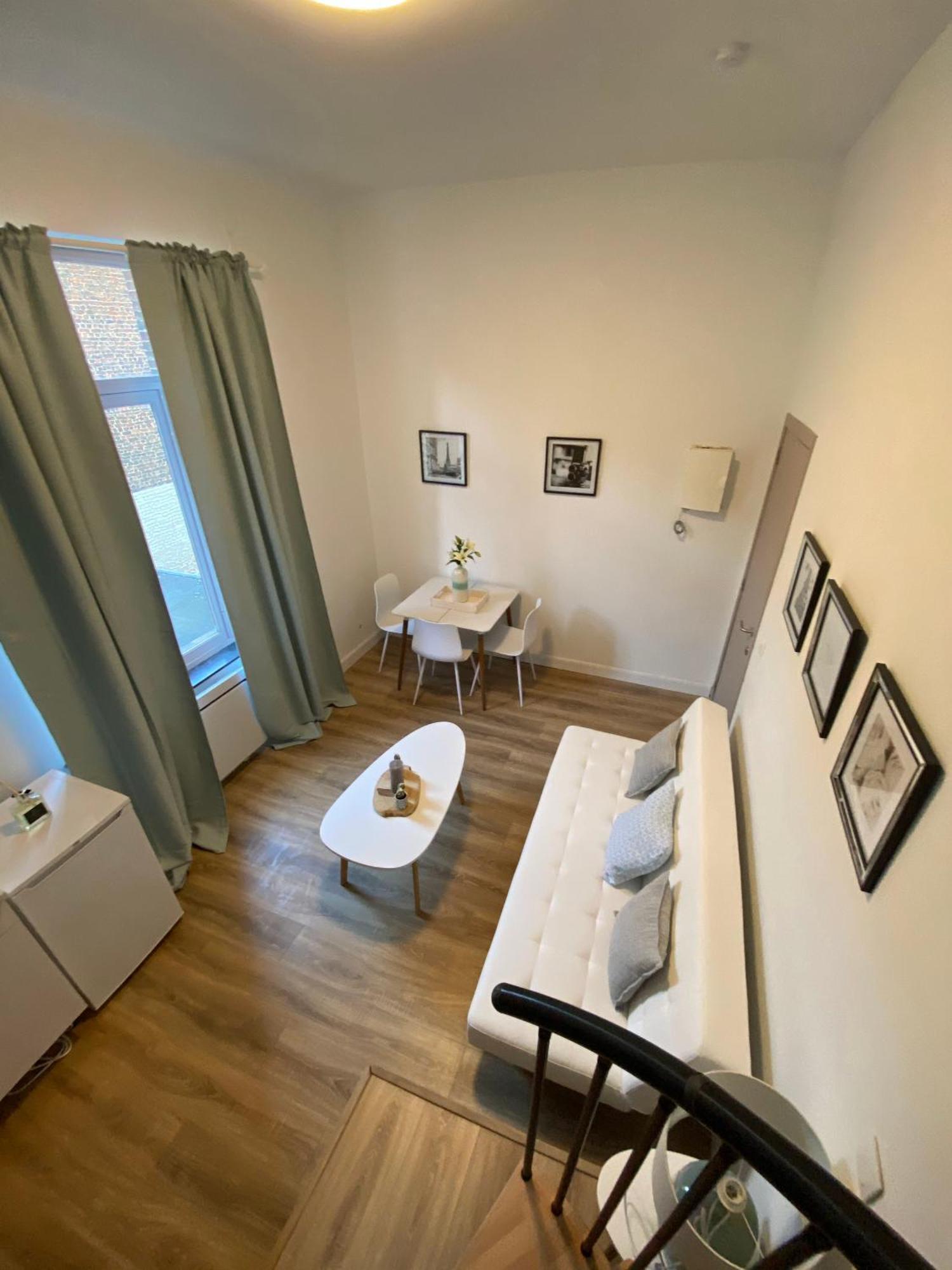 Apartement City Center Mons Esterno foto